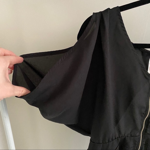 My Story Open Back Romper - Picture 4 of 7